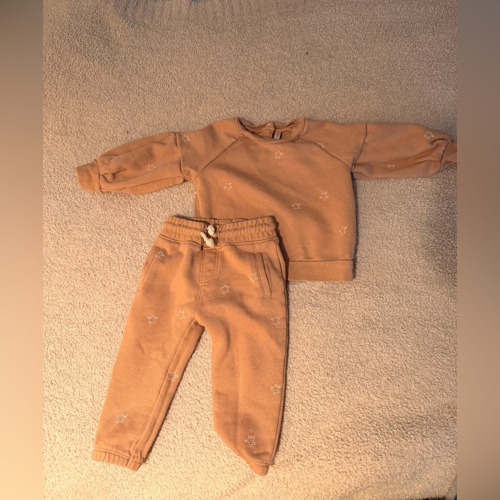 Rylee + Cru Tan Star-Embroidered Sweatshirt and Joggers